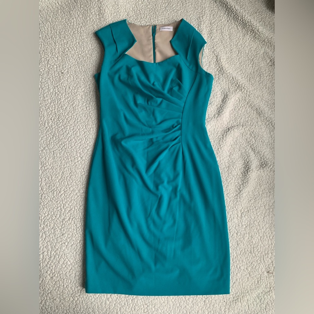 Calvin Klein dress, size 10, beautiful Teal color.
